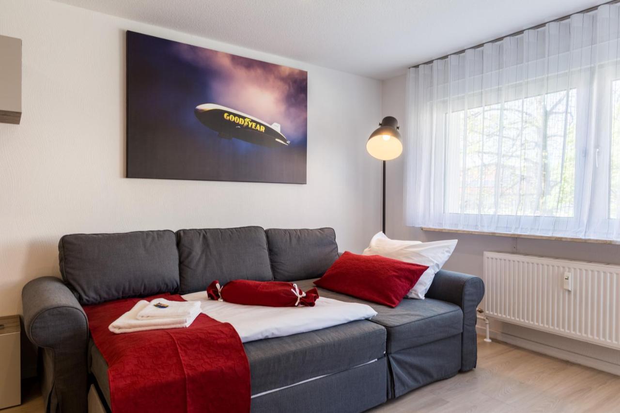 Apartment Eastside Mit 3 Zimmern Fur Bis Zu 5 Personen Mit Balkon Friedrichshafen Esterno foto