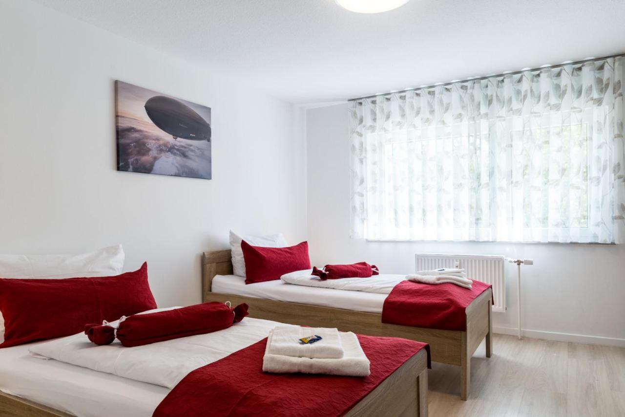 Apartment Eastside Mit 3 Zimmern Fur Bis Zu 5 Personen Mit Balkon Friedrichshafen Esterno foto