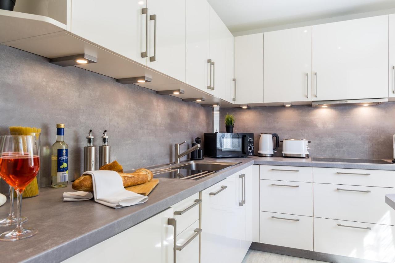Apartment Eastside Mit 3 Zimmern Fur Bis Zu 5 Personen Mit Balkon Friedrichshafen Esterno foto