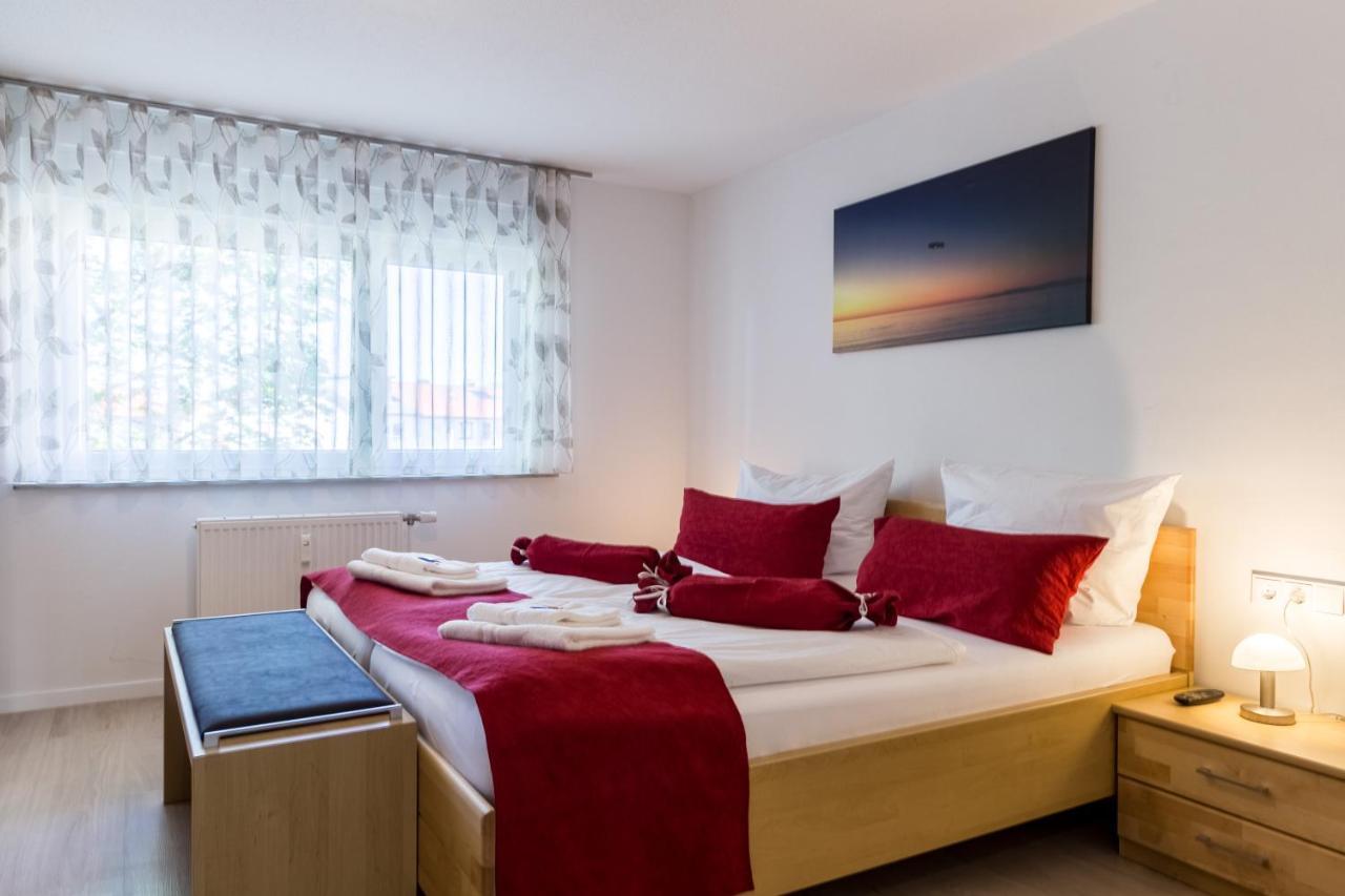 Apartment Eastside Mit 3 Zimmern Fur Bis Zu 5 Personen Mit Balkon Friedrichshafen Esterno foto